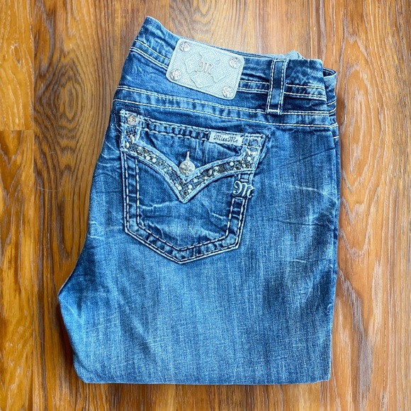 Miss Me Denim - Miss Me Women’s Size 33 Mid Rise Easy Crop